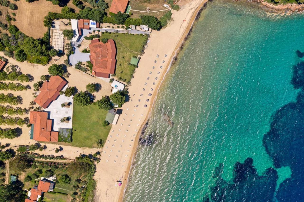 Komitsa Luxury Apartments Nea Roda Dış mekan fotoğraf
