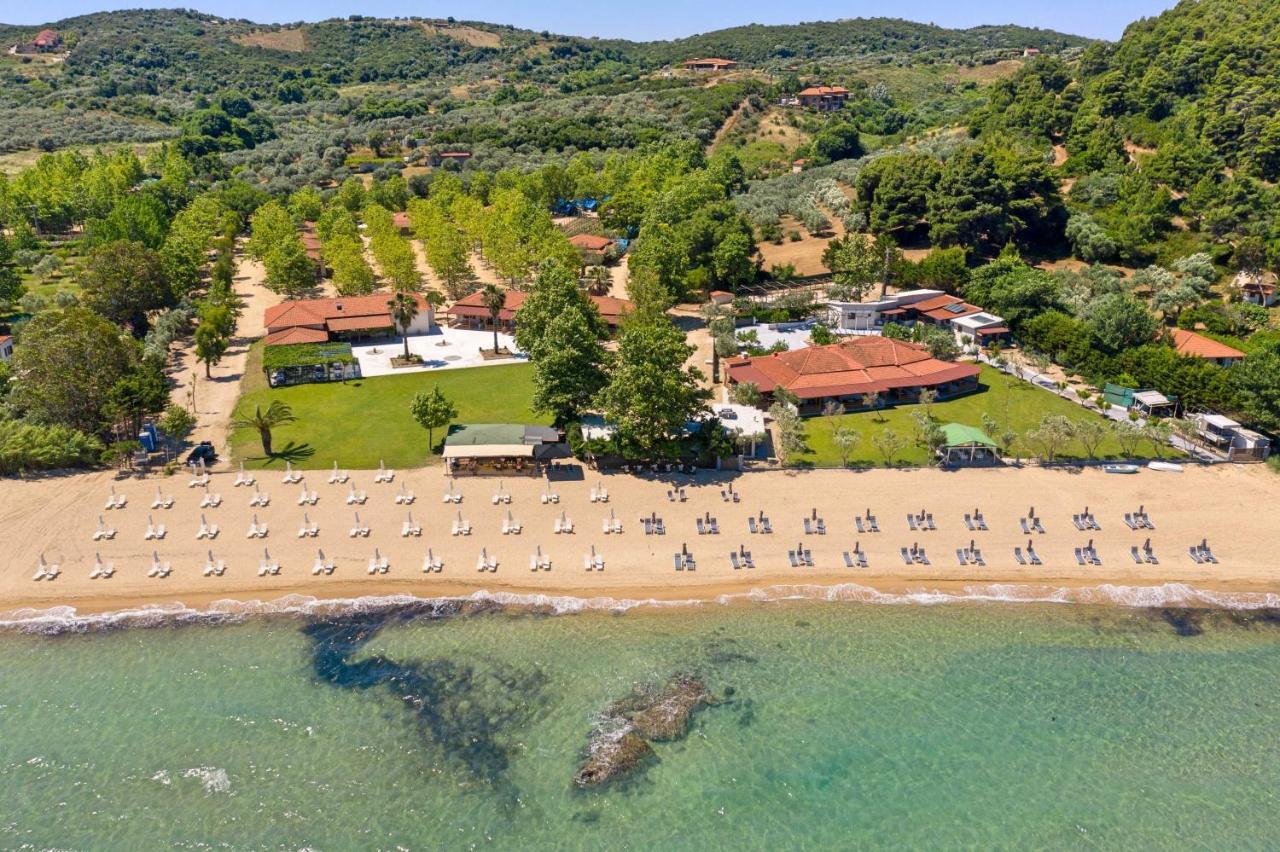Komitsa Luxury Apartments Nea Roda Dış mekan fotoğraf