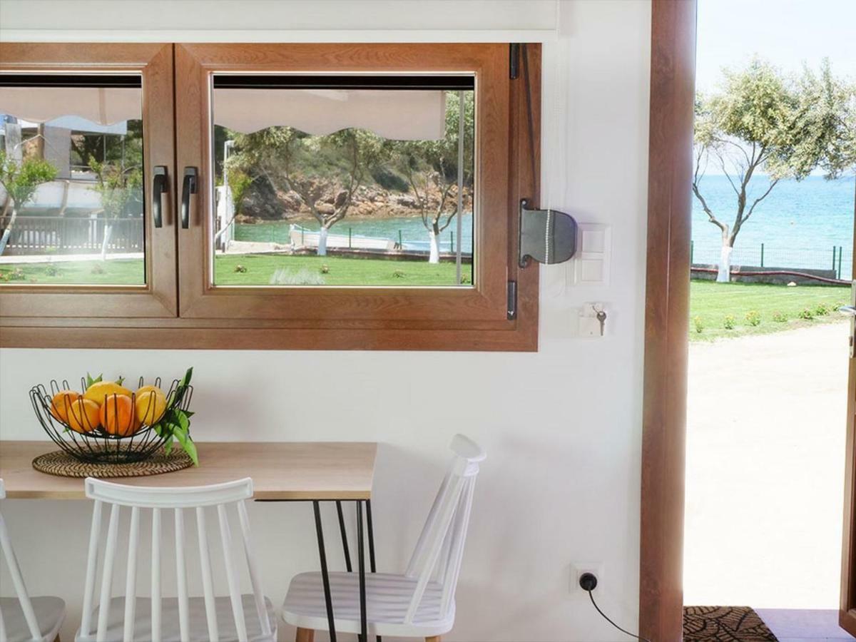 Komitsa Luxury Apartments Nea Roda Dış mekan fotoğraf